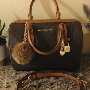 Michael kors satchel purse